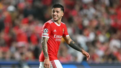 Enzo Fernandez fechou com o Chelsea, e treinador do Benfica não gostou da saída do argentino
