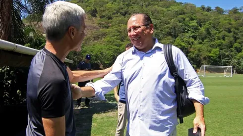 Botafogo entra na disputa com 6 gigantes brasileiros para ter meio-campista; Salário do atleta é de R$2,3 milhões por mês
