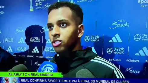 Rodrygo não deixa barato, provoca o Flamengo, e agita a web: "Pra bater pênalti na Copa do Mundo ele é um gatinho, né"