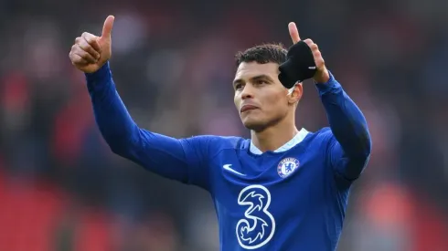 Thiago Silva renovou contrato com o Chelsea
