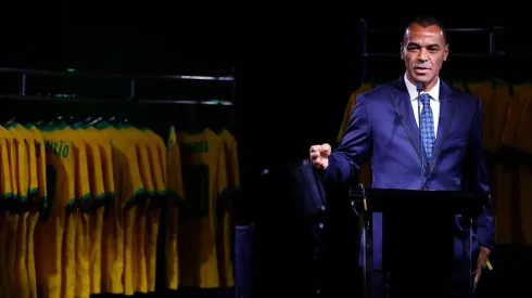 Cafu diz que gostaria de ver Fernando Diniz no comando da seleção brasileira
