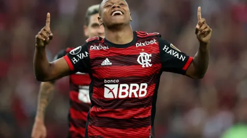 Matheus França do Flamengo entra na mira de gigantes europeus
