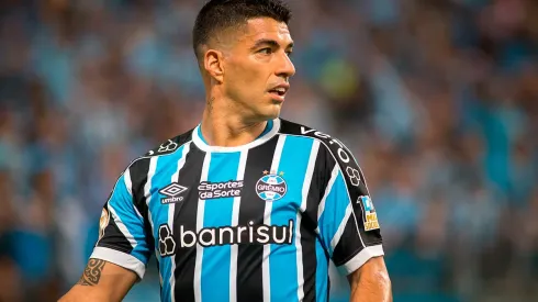 Fim da linha! Luis Suárez decide deixar o Grêmio e fecha com novo clube, informa rádio da Argentina: "Há uma brecha no contrato"