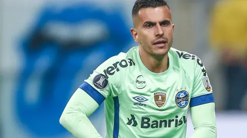 PORTO ALEGRE, BRAZIL – AUGUST 28: Marcelo Grohe of Gremio during the match between Gremio and Estudiantes, part of Copa Conmebol Libertadores 2018, at Arena do Gremio on August 28, 2018, in Porto Alegre, Brazil. (Photo by Lucas Uebel/Getty Images)
