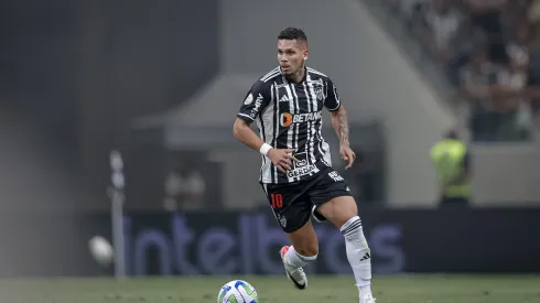 Paulinho pelo Atlético-MG. Foto: Flickr Oficial Atlético-MG/Pedro Souza
