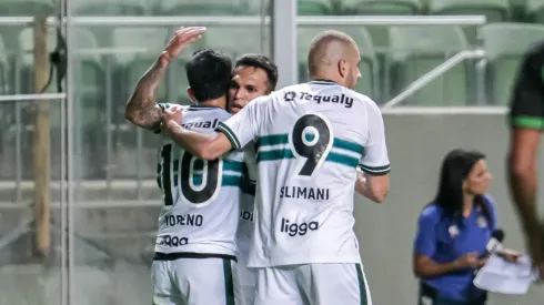 O jogador terminou a temporada em alta no Coritiba (Foto: Gabriel Thá / Coritiba / Divulgação)
