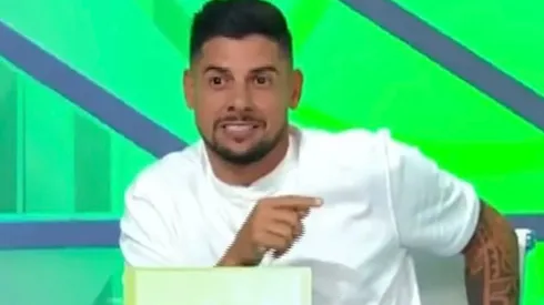 Cicinho durante programa no SBT Divulgação/ SBT
