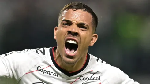 Terans, ex-alvo do Vasco, pode voltar ao Brasil para jogar em São Paulo (Photo by Pedro Vilela/Getty Images)
