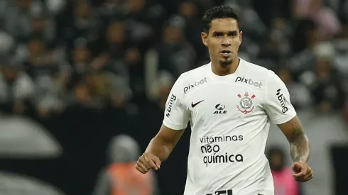 Opinião: Substituto de Veríssimo quer jogar no Corinthians é só contratar. (Photo by Ricardo Moreira/Getty Images)
