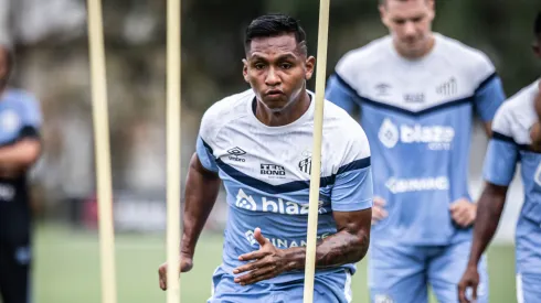 Morelos: atacante busca ganhar espaço no Santos (Foto: Raul Baretta/ Santos FC/ Divulgação)
