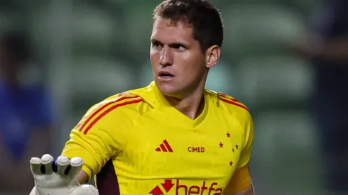 Rafael Cabral goleiro do Cruzeiro durante partida contra o Náutico no estádio Independência pelo campeonato Copa do Brasil 2023. Foto: Gilson Junio/AGIF
