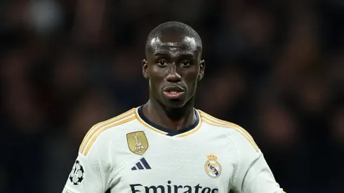 Mendy impressiona pelo Real Madrid em casa na La Liga. Foto: Florencia Tan Jun/Getty Images
