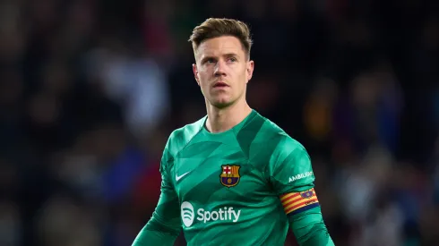 Ter Stegen não gostou nada da arbitragem do El Clássico (Foto: Alex Caparros/Getty Images)
