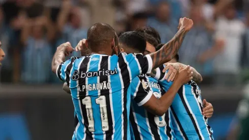 R$ 16 milhões Grêmio decide se vai renovar o contrato de João Pedro Galvão. Foto: Caio Falcao/AGIF
