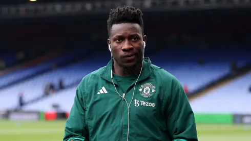 Onana vem sendo alvo constante de críticas (Foto: Alex Pantling/Getty Images)
