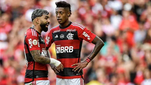 Grêmio não para em Rodrigo Caio e tenta acordo com grande ídolo do Flamengo. 
