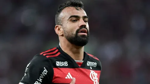 Ex-zagueiro do Barcelona é oferecido ao Flamengo para a vaga de Fabrício Bruno.
