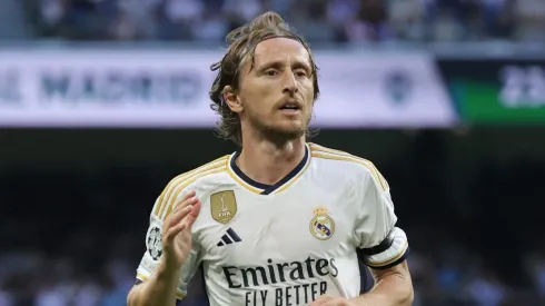 Modric deixa Vini Jr. de lado e aponta qual jogador merece a Bola de Ouro. 
