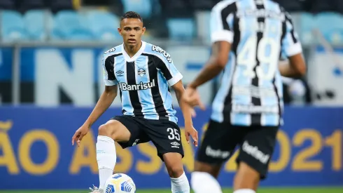 Vanderson, em partida pelo Grêmio
