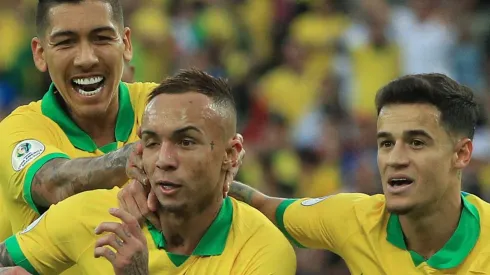 Internacional é ousado no mercado e tenta acordo com craque campeão pela Seleção Brasileira. (Photo by Buda Mendes/Getty Images)
