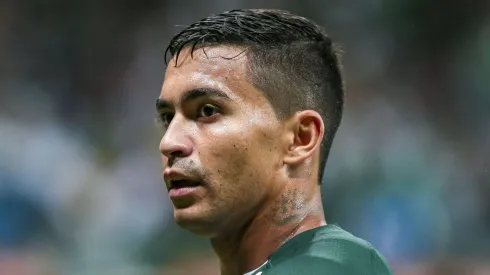 Dudu pode voltar a atuar com a camisa do Palmeiras. 
