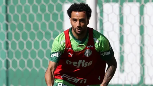 Felipe Anderson já participa dos treinos junto ao elenco do Palmeiras
