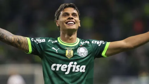 Richard Ríos, do Palmeiras, se anima para jogar em gigante do futebol europeu. (Foto: Imago)
