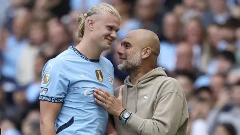 Guardiola enxerga Haaland competindo com gigantes do futebol (Foto: Neal Simpson/Sportsphoto/APLx 14046522)
