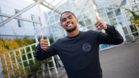 Douglas Costa irá jogar no futebol australiano. (Photo by Daniel Kopatsch/Getty Images for FC Bayern)
