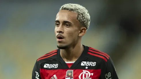 Matheus Gonçalves, jogador do Flamengo. Foto: Jorge Rodrigues/AGIF
