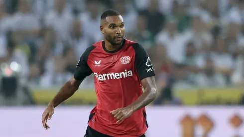 Jonathan Tah é alvo de alemães e espanhóis (Foto: Christof Koepsel/Getty Images)
