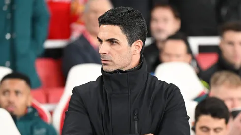 Arsenal e Arteta aceitam proposta robusta e transferem astro para potência do futebol europeu.
