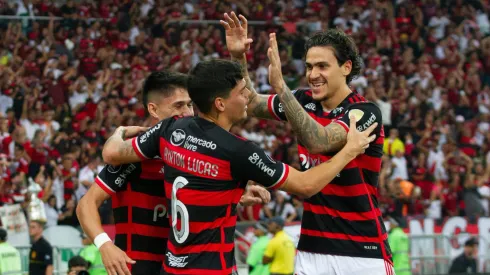 Flamengo sofre outra perda antes do duelo contra o Corinthians.
