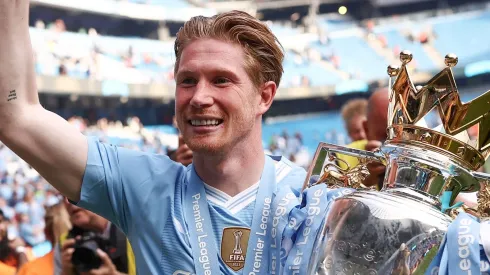 De Bruyne toma decisão de última hora envolvendo saída do Manchester City  (Photo by Naomi Baker/Getty Images)
