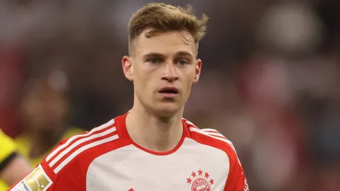 Barcelona e Bayern podem fechar troca de jogadores e Kimmich está envolvido (Photo by Alexander Hassenstein/Getty Images)
