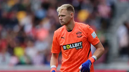 Aaron Ramsdale durante jogo do Southampton. (Foto: John Patrick Fletcher/Imago/Action Plus)
