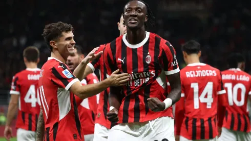 Abraham fez gol na primeira vitória do Milan na Serie A (Foto: Marco Luzzani/Getty Images)
