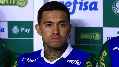 Dudu no banco de reservas do Palmeiras 
