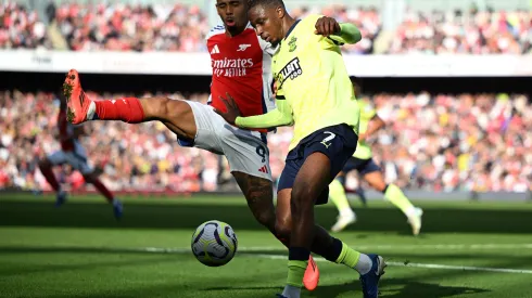 Gabriel Jesus em ação pelo Arsenal (Foto: Clive Mason/Getty Images)
