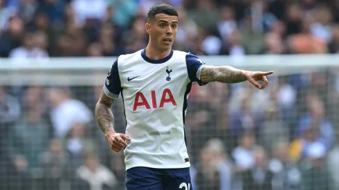 Pedro Porro em partida pelo Tottenham Hotspur
