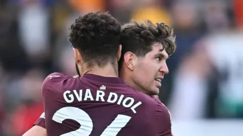 Após uma partida equilibrada, o City virou o placar com um cabeceio de John Stones, que gerou controvérsias sobre impedimento. (Foto: IMAGO / Focus Images)
