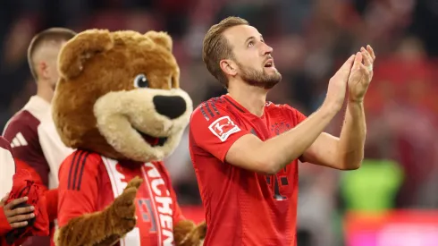 Harry Kane, do Bayern, em ação pela Bundesliga. Time vem de boa vitória contra o Stuttgart (Foto: Adam Pretty/Getty Images)
