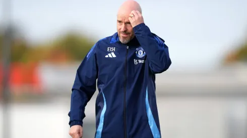 Erik Ten Hag em treinamento pelo Manchester United
