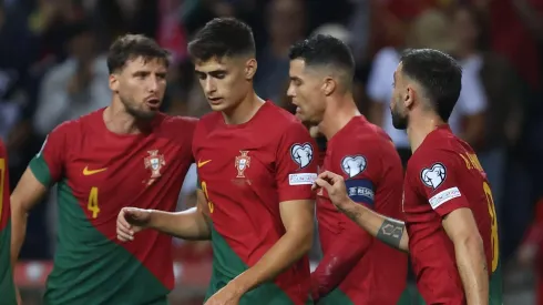 Cristiano Ronaldo e outros jogadores da Seleção de Portugal.
