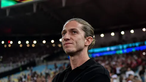 RJ – RIO DE JANEIRO – 02/10/2024 – COPA DO BRASIL 2024, FLAMENGO X CORINTHIANS – Filipe Luis tecnico do Flamengo durante partida contra o Corinthians no estadio Maracana pelo campeonato Copa Do Brasil 2024.  Foto: Thiago Ribeiro/AGIF
