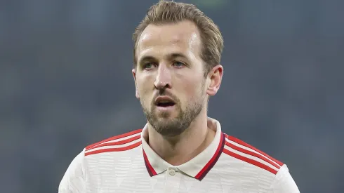 Harry Kane atuando com a camisa do Bayern de Munique.
