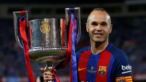 Iniesta com título conquistado no Barcelona
