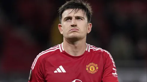 Descartado por Ruben Amorim, Harry Maguire, do Manchester United, pode assinar com gigante europeu. (Foto: Imago)
