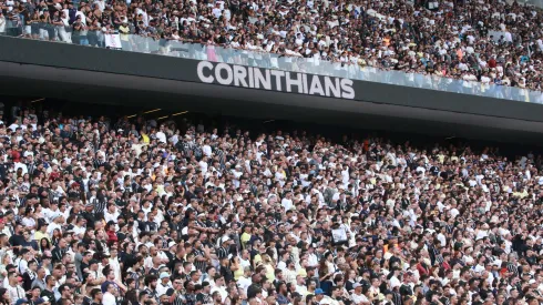 Partida de Futebol entre Corinthians e Gremio Novorizontino pelo Paulistao 2024 SAO PAULO SP, 04/02/2024 – FUTEBOL / PAULISTAO 2024-CORINTHIANS-GREMIO NOVORIZONTINO – Torcida do Corinthians na partida entre Corinthians e Gremio Novorizontino, valida pela quinta rodada do Campeonato Paulista de Futebol 2024. Neste Domingo, 04 de Fevereiro 2024. Estadio Neo Quimica Arena Corinthians Foto: Saulo Dias/Thenews2/imago images SPO PUBLICATIONxNOTxINxUSA Copyright: xSauloxDiasx
