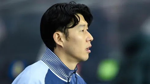 Heung-Min Son antes de partida pelo Tottenham 
